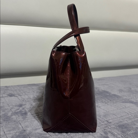 Louis Vuitton Wilshire Amarante Vernis - Picture 5 of 16